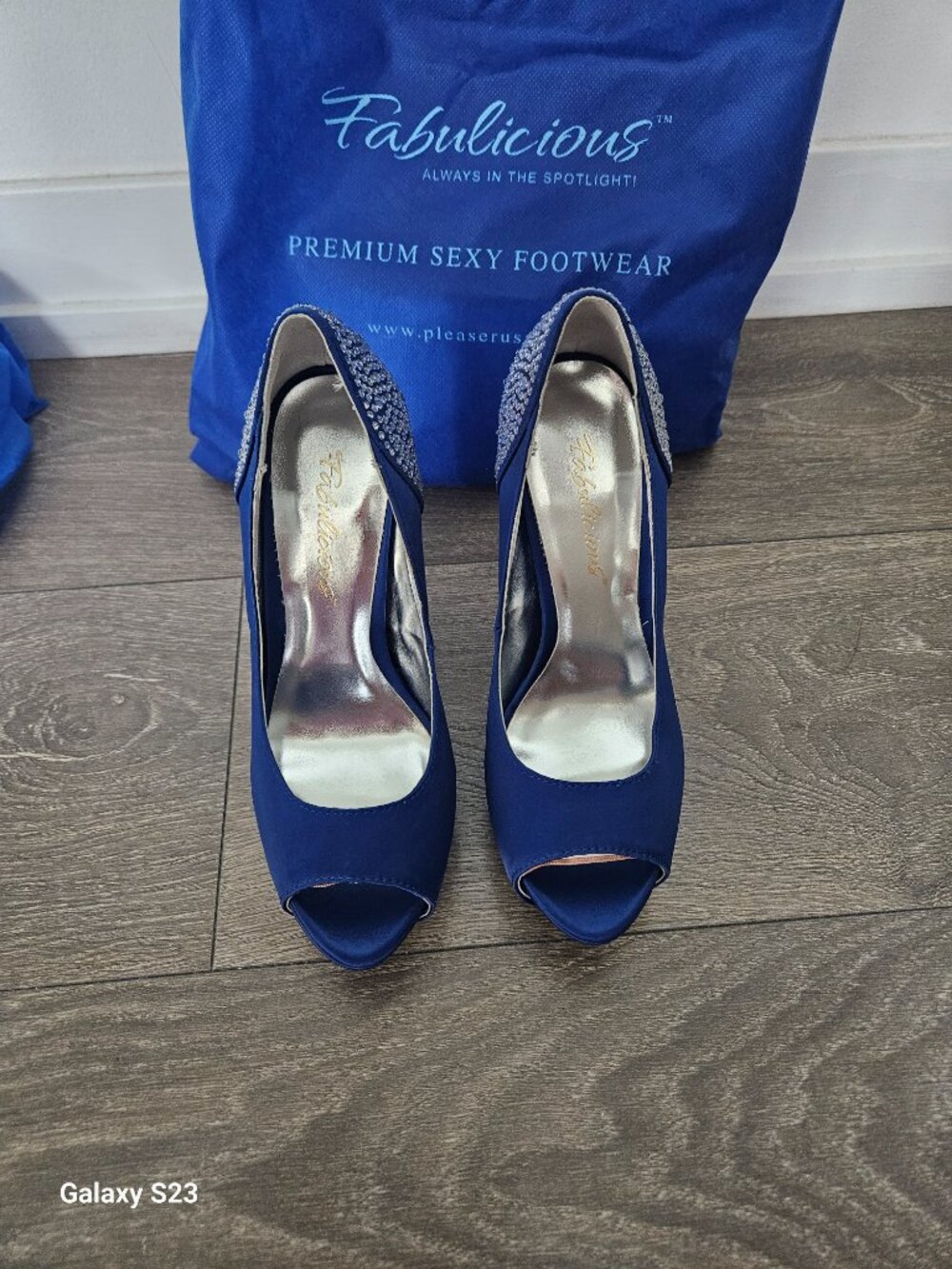 High Heels - Picture 9 of 10